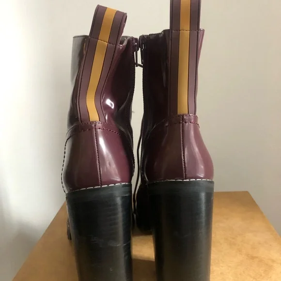 Maroon BCBGeneration heeled lace up boots w/ zipper closure size US 9 - Picture 4 of 4